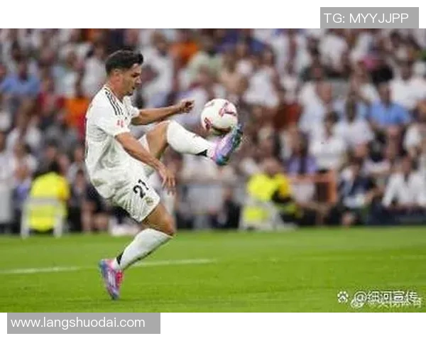 皇马主场惨败巴拉多利德,连续两轮不胜引发球迷质疑主帅齐达内